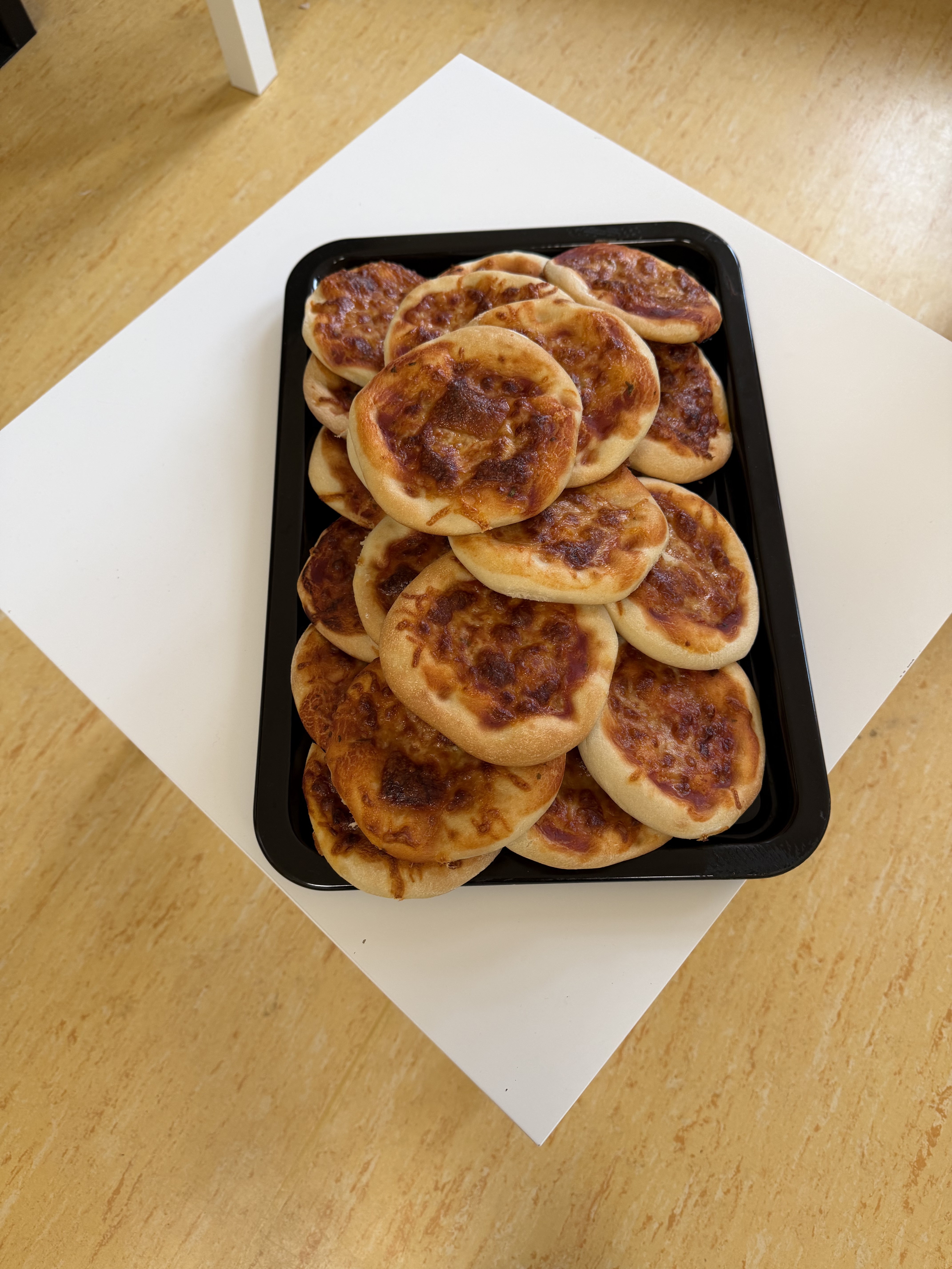 Pizza backen in der Froschklasse